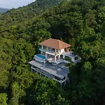 Luxury 3 Bdr Jungle Villa - Infinity Pool & Seaview