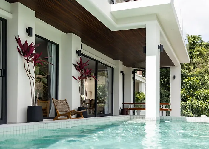 Luxury 3 Bdr Jungle Villa - Infinity Pool & Seaview